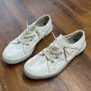 Tommy Bahama Women’s Slip On Sneaker